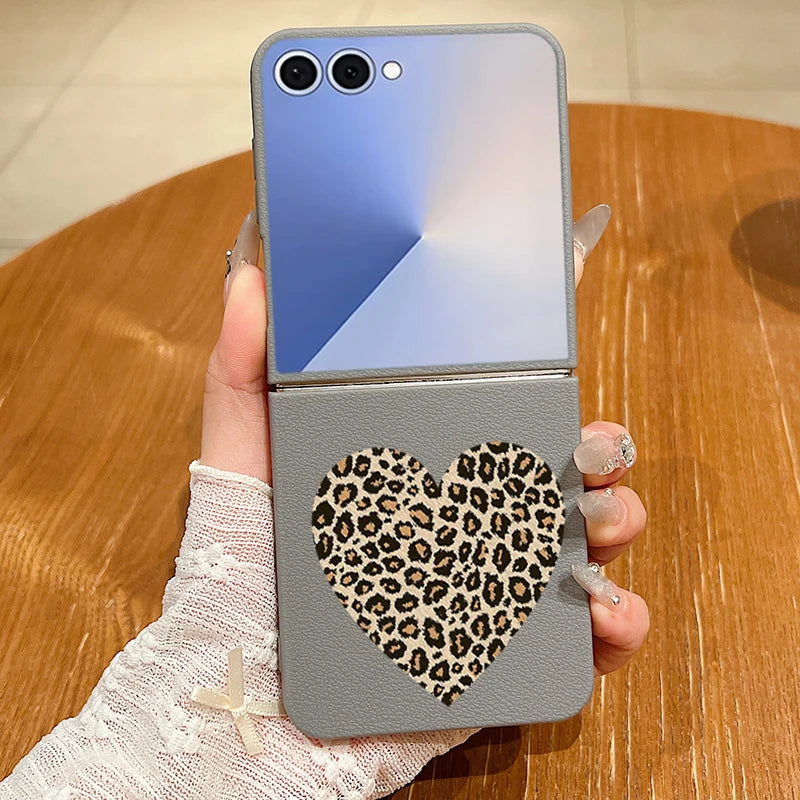 Leopard Print Big Heart Phone Case For Samsung Galaxy Z Flip7 FE Flip6 Flip 7 6 5 4 3 For Magsafe Wireless Charge Folding Cover