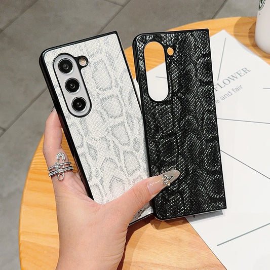 Luxury Snake Skin Texture Phone Case For Samsung Galaxy Z Fold 6 5 4 3 Hard Platic Shockproof Cover For Galaxy Z Fold4 ZFold3 5G