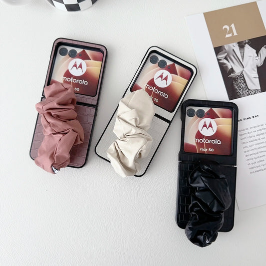 Alligator Pattern Silk Wrist Strap PU Leather Phone Case for Motorola Razr 60 Pro 50 40 Ultra Mooto Razr 60 50 Shockproof Cover