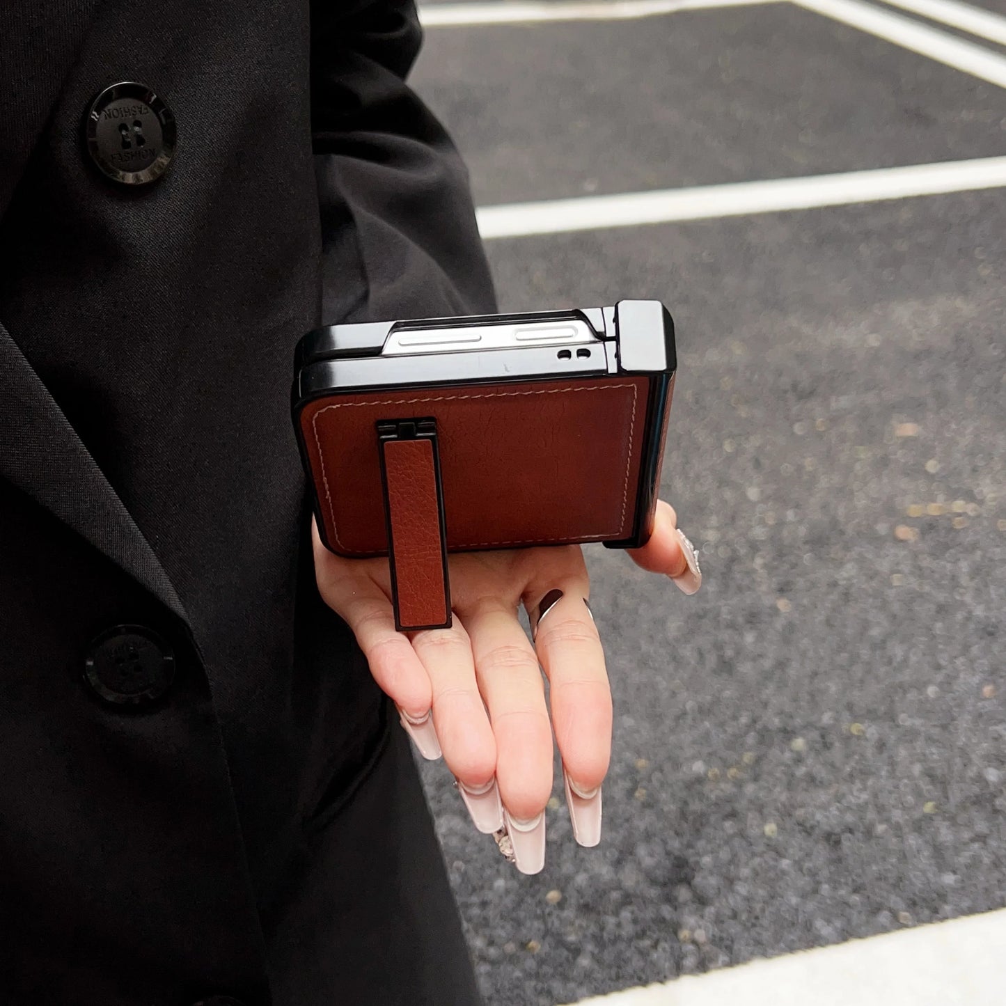 Korean Luxury Litchi Leather Bracket Case For Samsung Galaxy Z Flip 6 5 4 Hinge Central Axis Protection Solid Color Stand Cover