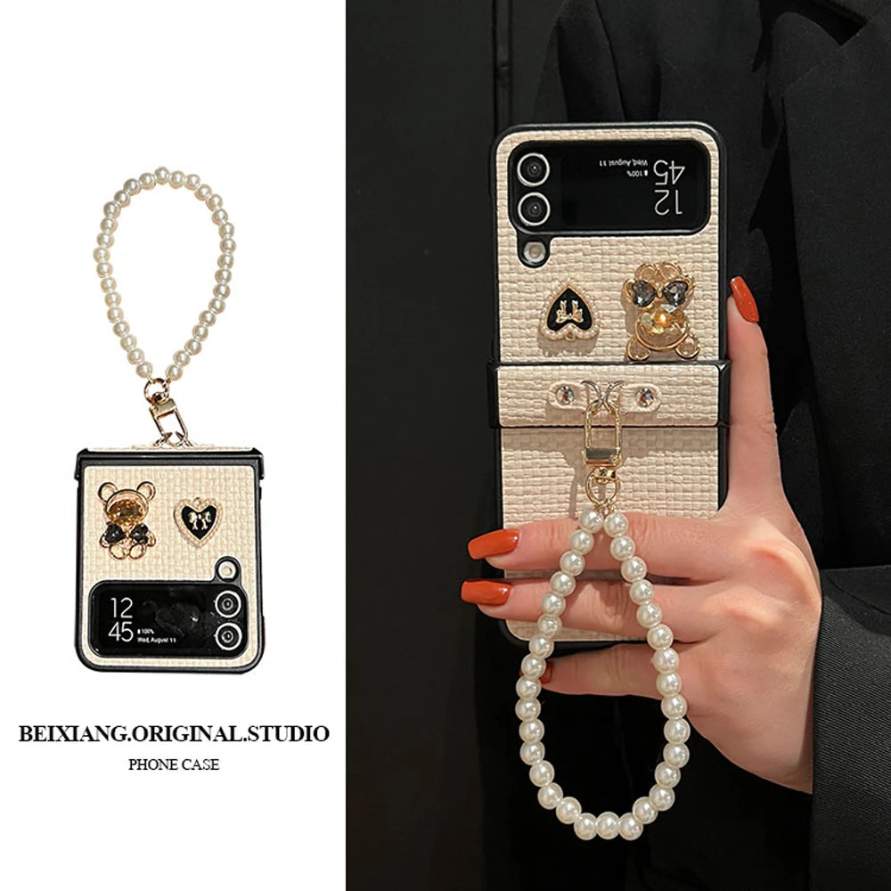 For Samsung Fashion Braided Pattern Bear Love Phone Case With Pearl Chain For Samsung Galaxy Z Flip 3 4 5 High-end Girl