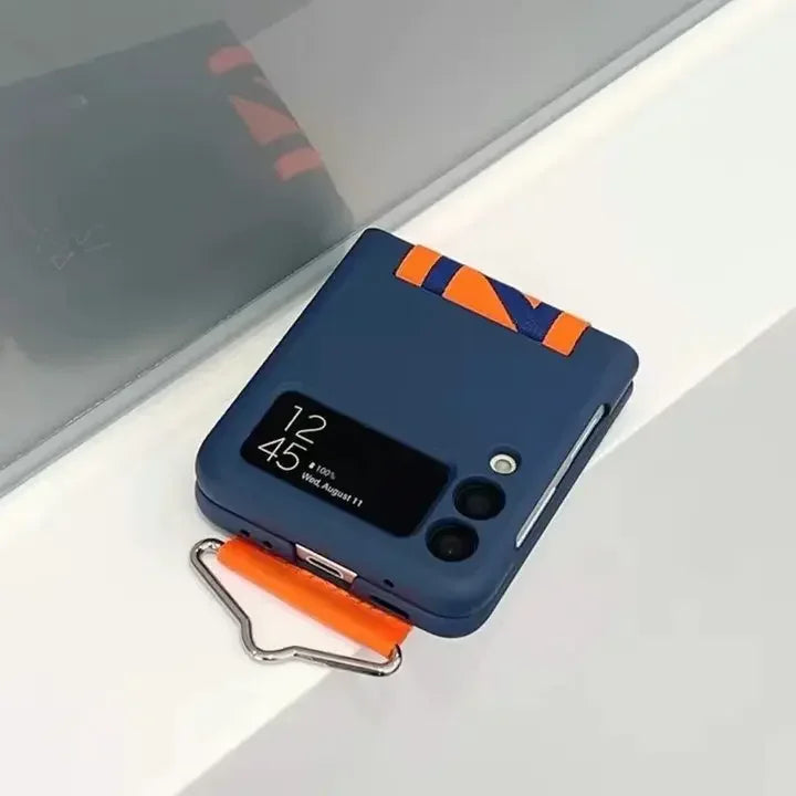 Z flip 6 7 Case Luxury Wristband For Samsung Galaxy Z Flip 7 4 5 3 6 Wrist Strap Hard Shockproof Flip4 Flip6 Zflip5 Z6 Z7 Cover