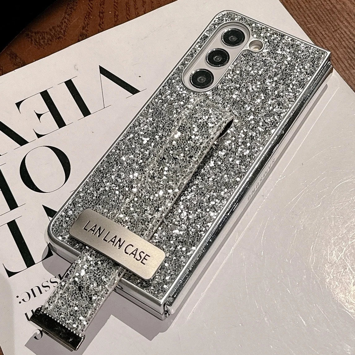 Wristband Case For Samsung Galaxy Z Fold 6 Luxury Full Glitter Cover Funda For Samsung Z Fold 7 5 Fold4 3 Bracket Shining Shell