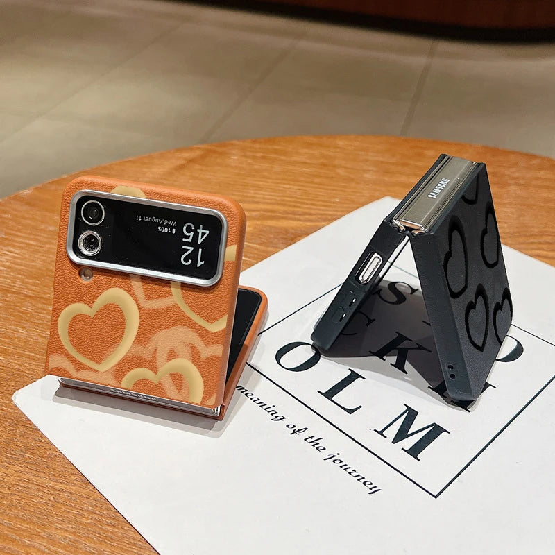 Hollow Out Heart Leather Texture TPU Phone Case For Samsung Galaxy Z Flip 3 4 5 6 Folding Cover For Samsung Z Flip5 Flip6 Flip4