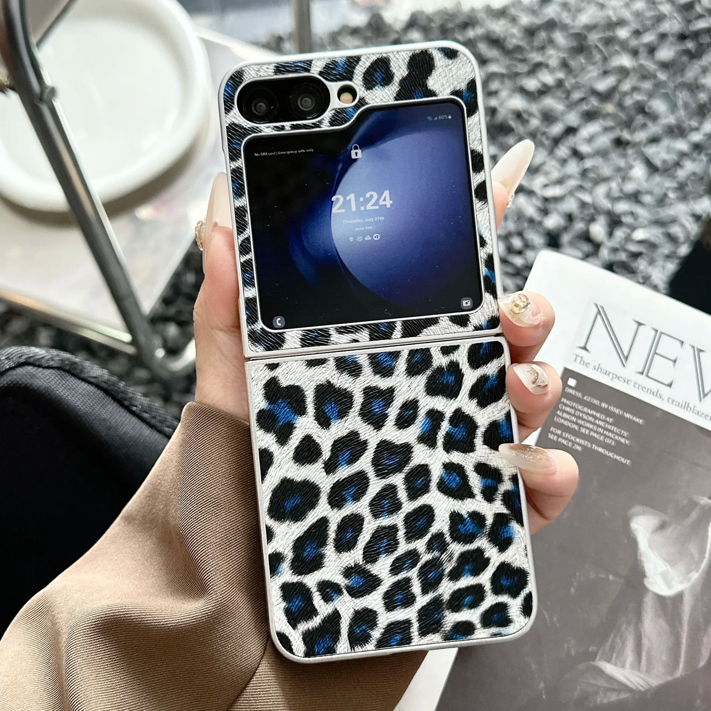 Luxury Phone Case for Samsung Galaxy Z Flip 7 6 5 4 3 PU Leather Protective Cover Silver Border Leopard Print For Women Girl