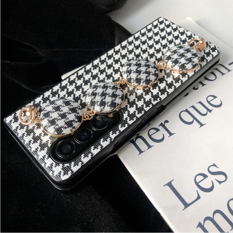 Retro Lattice Pattern Cloth Bracelet Phone Cover For Samsung Galaxy Z Fold 6 5 4 3 2 5G Houndstooth Printed PU Leather Case