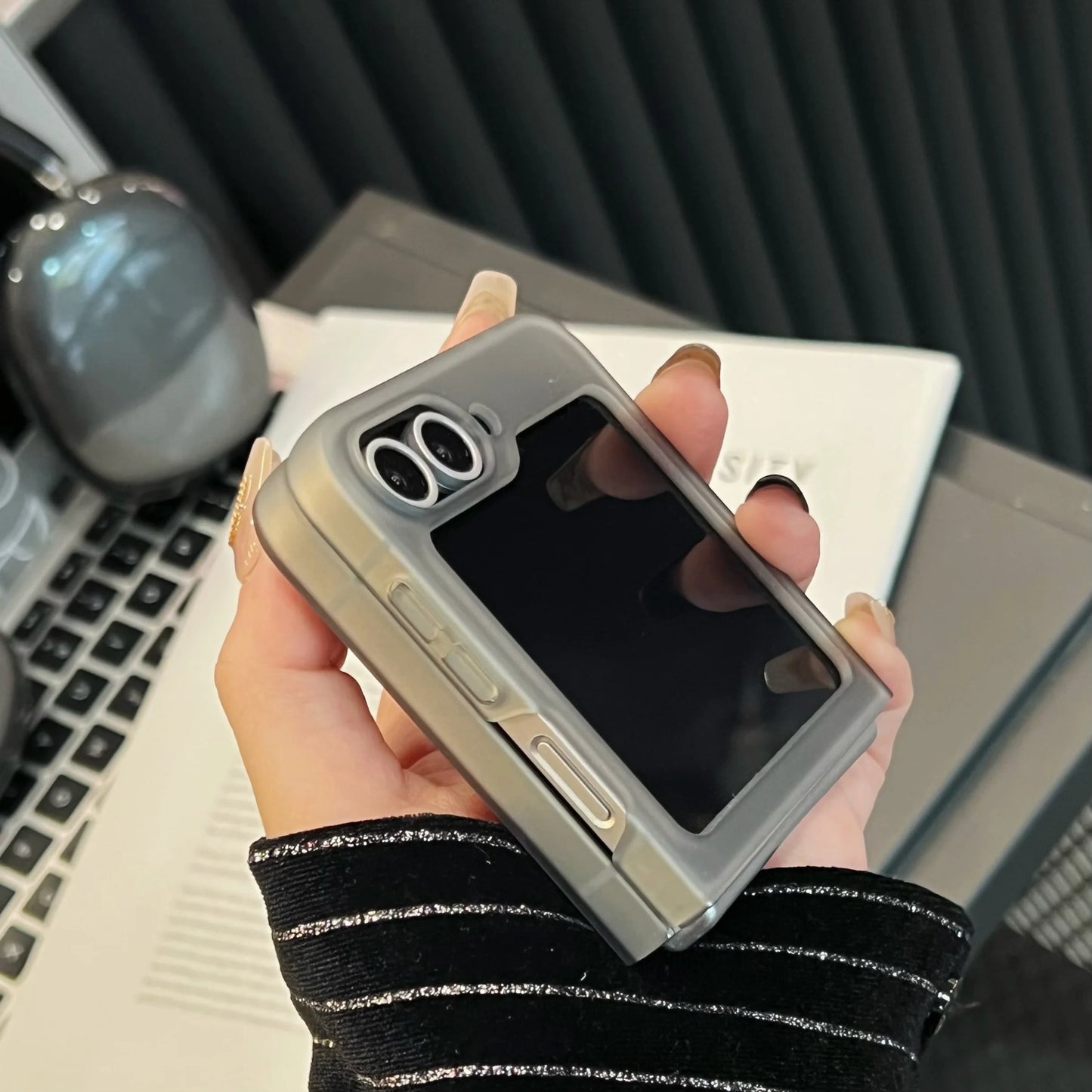 Ultra-Thin Matte PC Folding Phone Case For Samsung Galaxy Z Flip ZFlip 6 5 4 3 Zflip6  Zflip5 Zflip4 Protective Cooling Cover