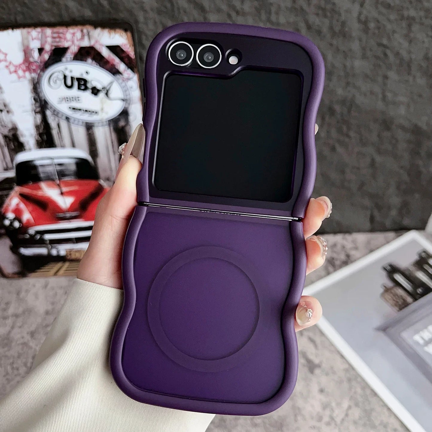 Stylish Big Wave Magnetic Matte Case For Samsung Galaxy Z Flip 3 4 5 6 7 5G ZFlip7 Flip6 5G Translucent Frosted Back Cover Funda