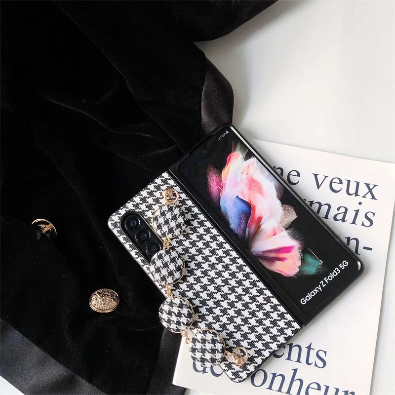 Retro Lattice Pattern Cloth Bracelet Phone Cover For Samsung Galaxy Z Fold 6 5 4 3 2 5G Houndstooth Printed PU Leather Case