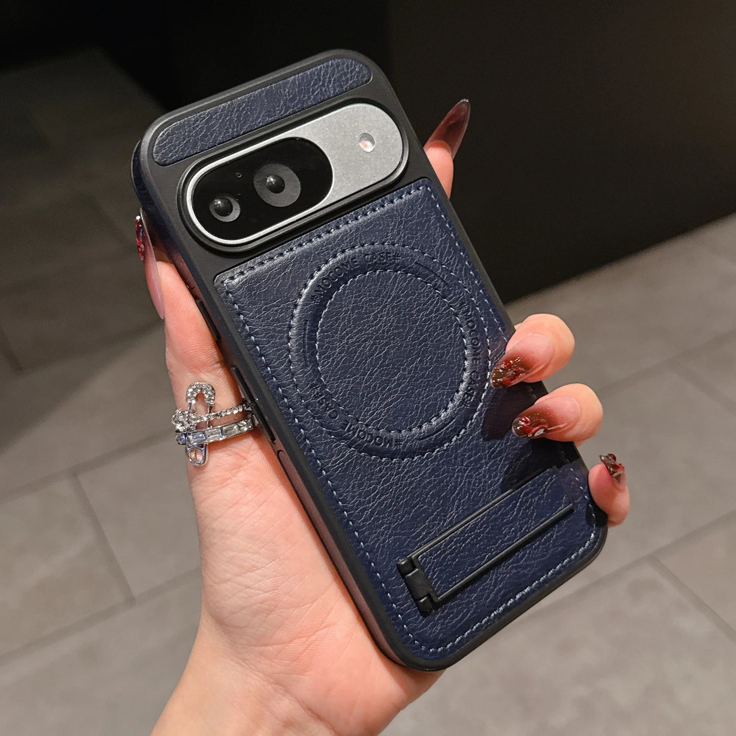 PU Leather Mag-safe Wireless Charge Case for Google Pixel 10 9 Pro XL 9A 8 Magnetic Invisible Bracket Cover Stand Holder Shell