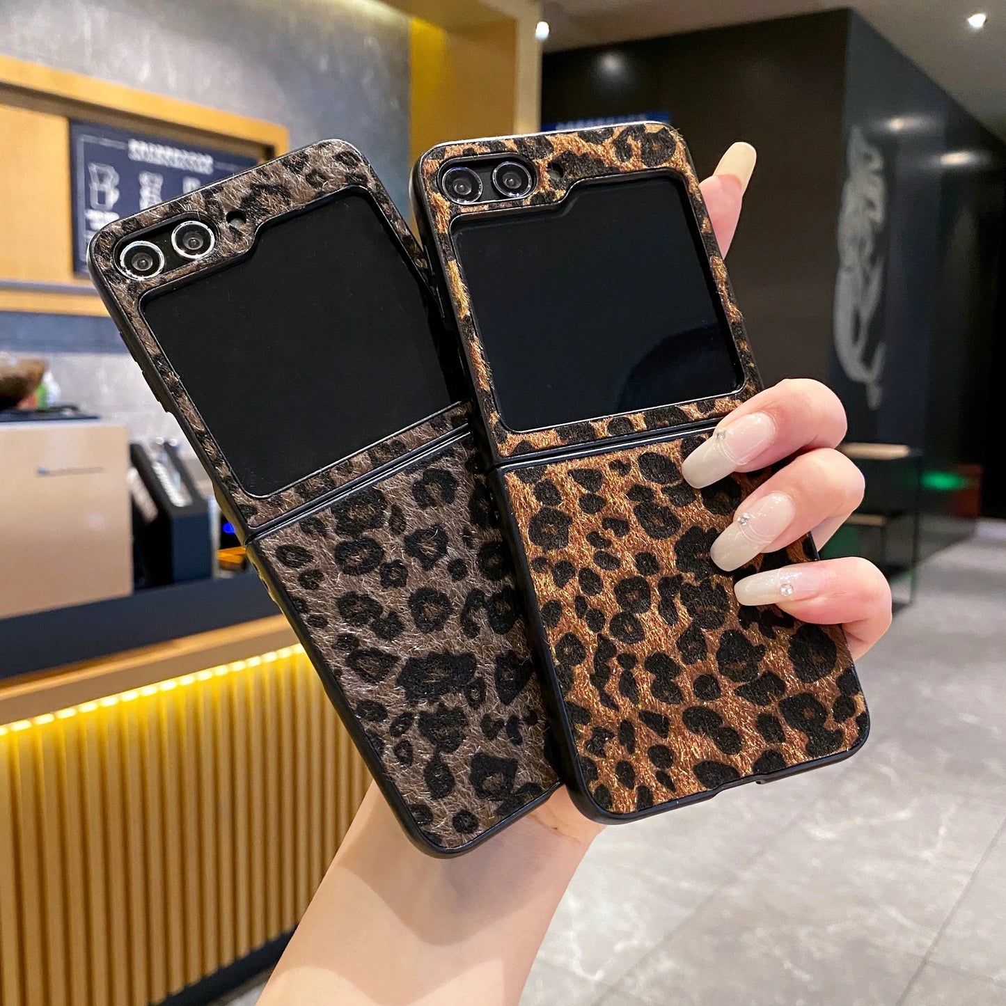 Artificial Flush Leopard Leather Plush Textured Back Cover For Galaxy Z flip 7 6 5 4 3 Phone Case for samsung flip6 flip5