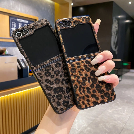 Artificial Flush Leopard Leather Plush Textured Back Cover For Galaxy Z flip 7 6 5 4 3 Phone Case for samsung flip6 flip5