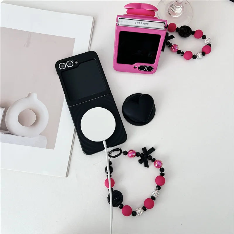 Water Ripple Texture Magnetic Love Stand Phone Case For Samsung Galaxy Z Flip 7 6 5 Flip6 Flip5 Flip7 Cover with Chain Cute Capa