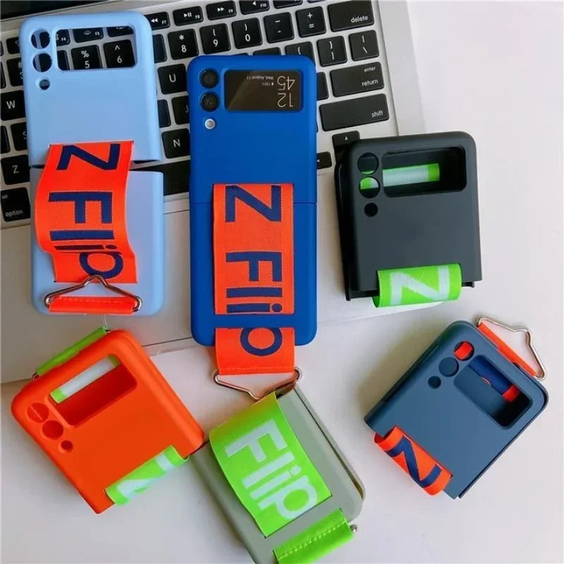 Z flip 6 7 Case Luxury Wristband For Samsung Galaxy Z Flip 7 4 5 3 6 Wrist Strap Hard Shockproof Flip4 Flip6 Zflip5 Z6 Z7 Cover