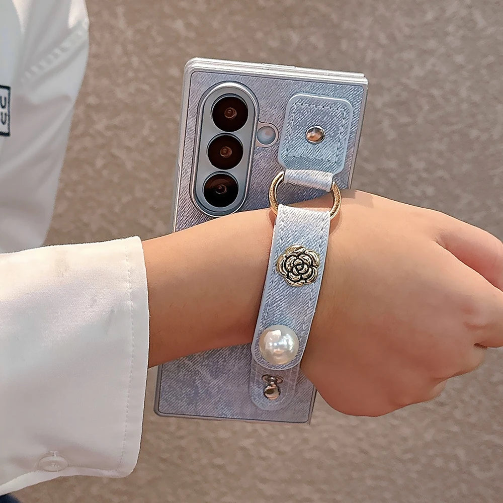 Simple Denim Wrist Strap Case for Samsung Galaxy Z Fold 7 6 5 4 3 Flower Pearl Phone Holder Phone Cover Bumper Fundas