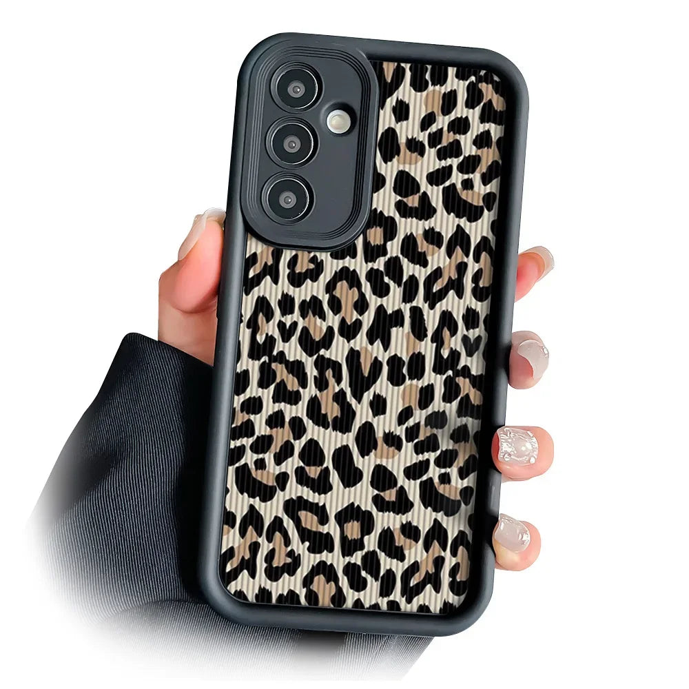 Leopard Wrist Chain Lanyard Case for Samsung S25 S24 S23 S22 S21 Plus Ultra S20 FE A50 A05 11 30 20 Soft TPU Phone Cover