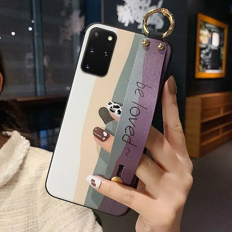 Wrist Strap Case For Samsung S25 Plus Ultra S24 FE A06 16 36 26 56 15 25 35 55 Vintage Flower Soft TPU Phone Holder Case Cover