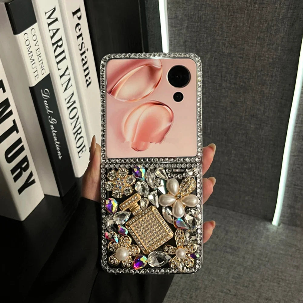 Rhinestone Case For Motorola Moto Razr 60 50 Ultra 2024 Cases 3D Perfumn Bottle Diamond Funda Transparent Telefon Kilifi Coque