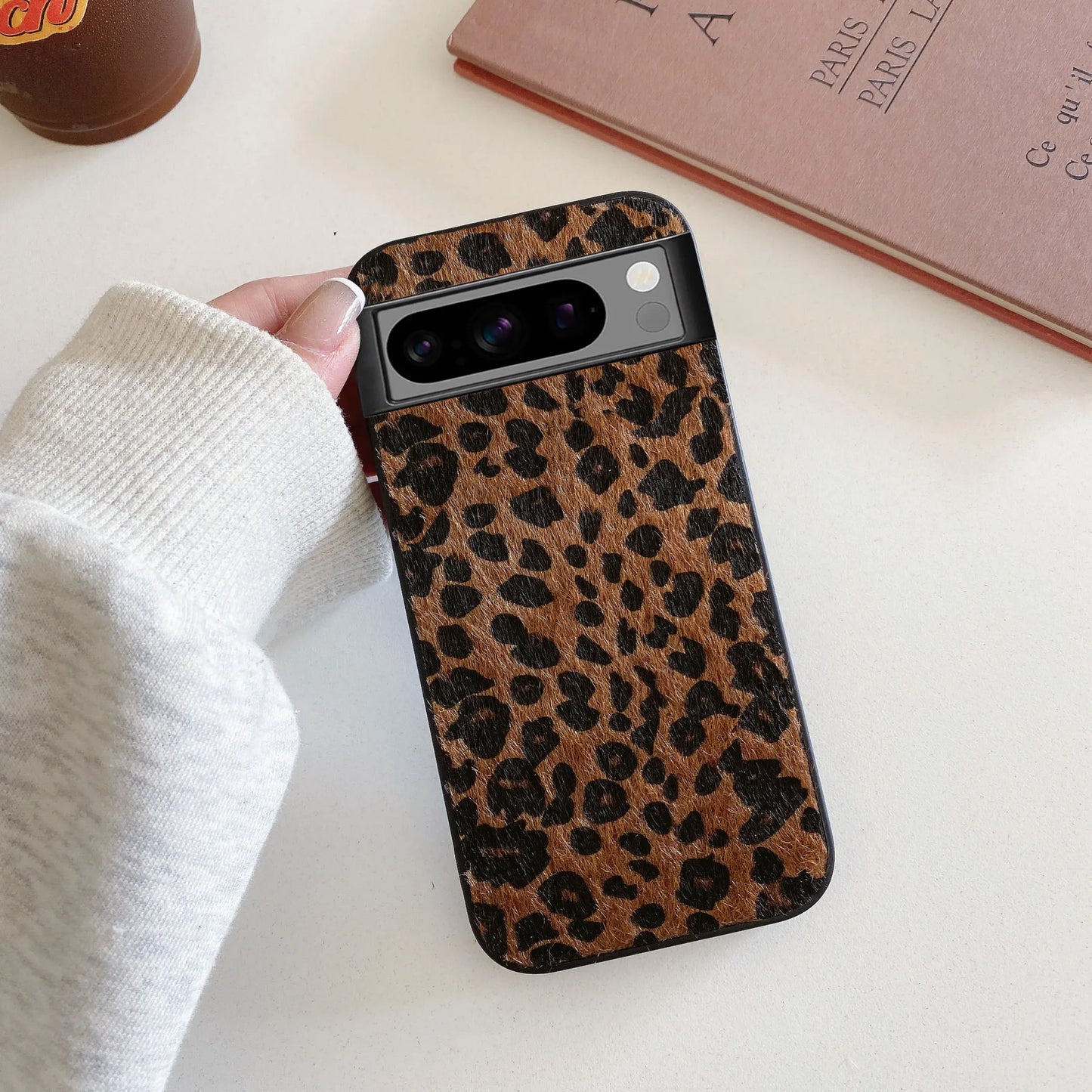 Retro Leopard Print Phone Case Plush Textured Phone Case Protective Cover for Google Pixel 10 9 Pro XL 6 Pro 7 Pro 7A 8 8A 9A 6A