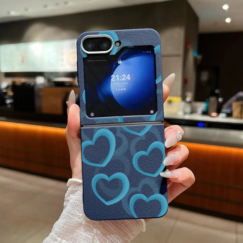 Hollow Out Heart Leather Texture TPU Phone Case For Samsung Galaxy Z Flip 3 4 5 6 Folding Cover For Samsung Z Flip5 Flip6 Flip4
