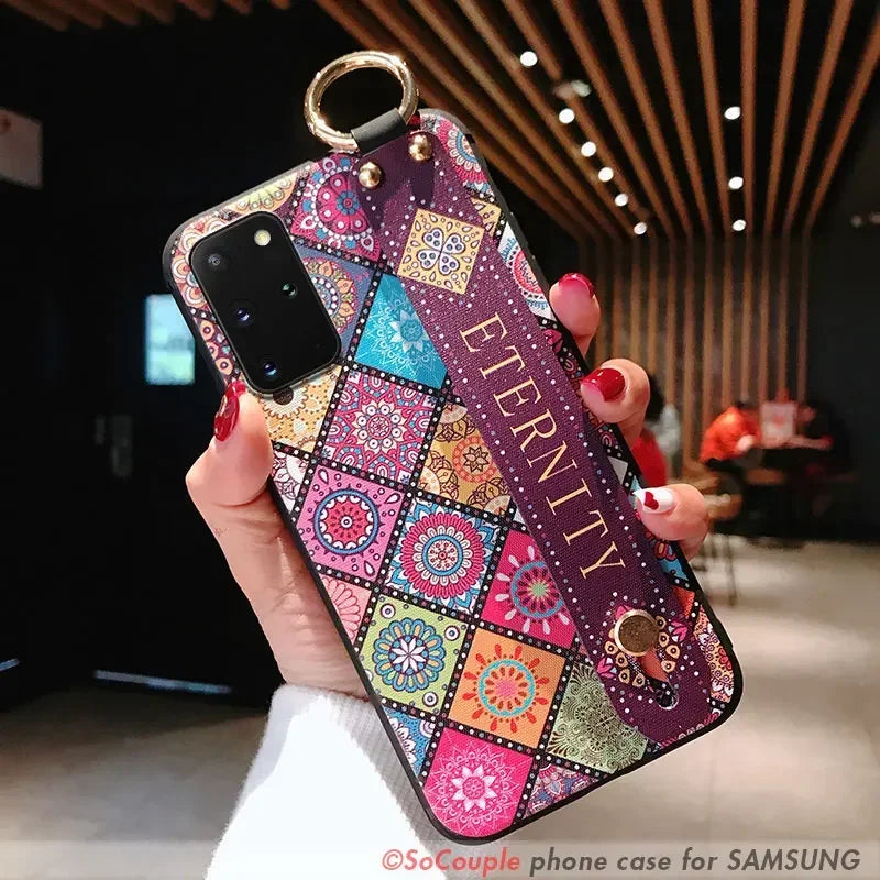 Wrist Strap Case For Samsung S25 Plus Ultra S24 FE A06 16 36 26 56 15 25 35 55 Vintage Flower Soft TPU Phone Holder Case Cover
