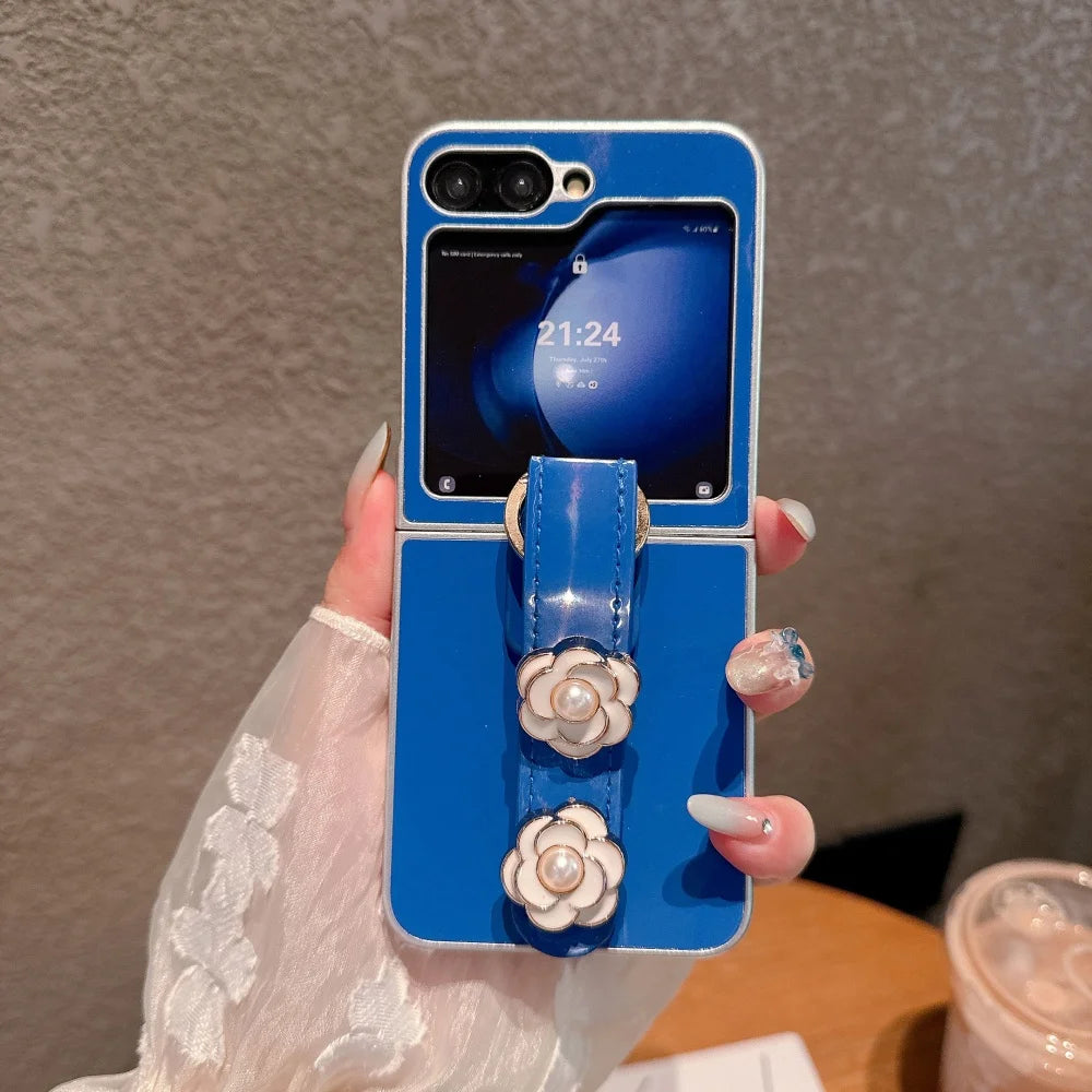 3D Pearl Camellia Flowers Wristband Phone Case for Samsung Galaxy Z Flip 7 6 5 4 3 Flip7 Zflip6 Plating Bumper Shockproof Cover