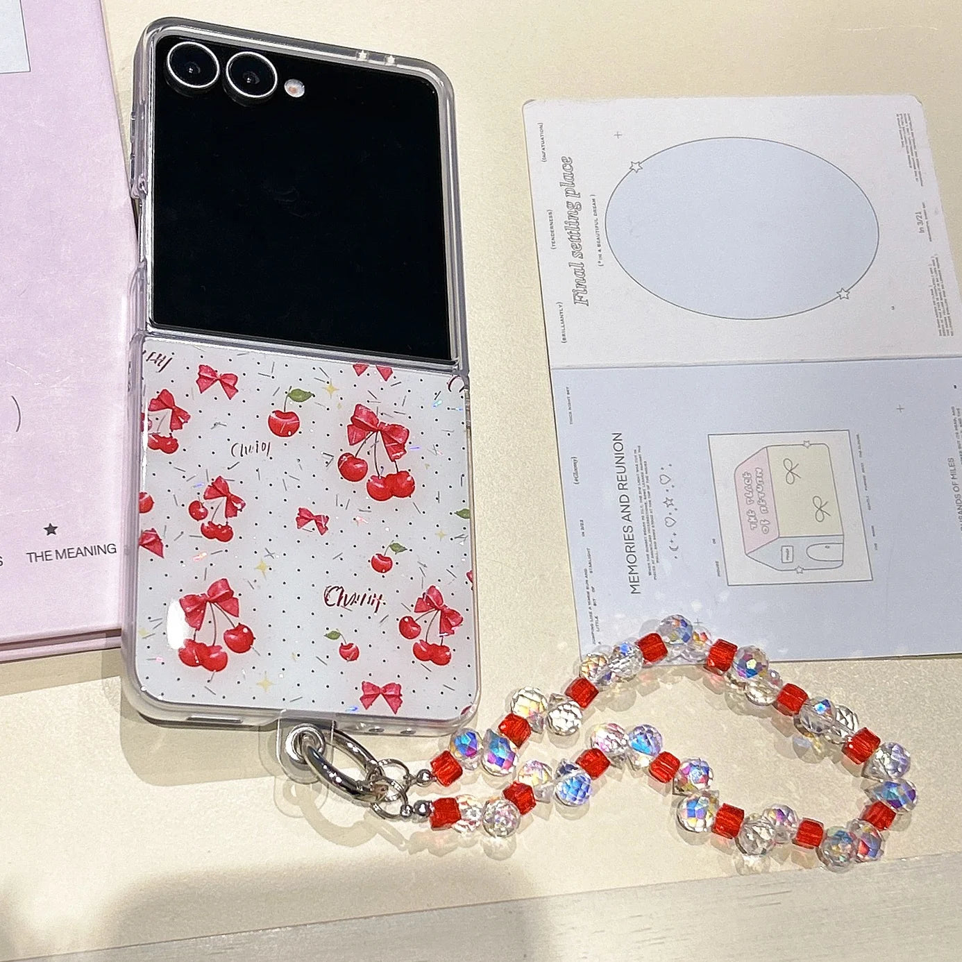 Lovely Flower Cover Funda For Samsung Z Flip 7 Hand Bracelet Cases For Samsung Galaxy Z Flip 6 zflip5 4 3 Luxury Phone Case