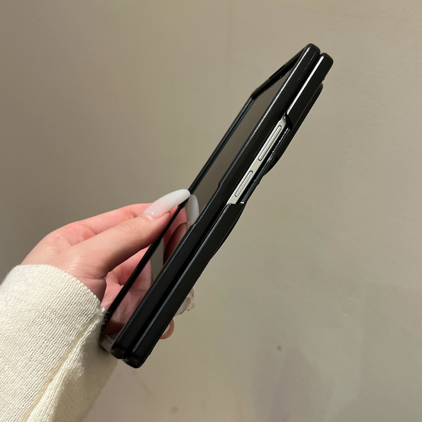 High-End Full Protection Mesh Pattern Magnetic Ring Stand Middle Axis Protective Phone Case for Z Fold 7 6 5 4 3