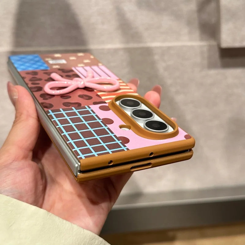 Korean Plaid Patter Flower Cute Bow Phone Case For Samsung Galaxy Z Fold 8 Ultra Z Fold8 ZFold8 Cover with Chain Hard Cases Capa