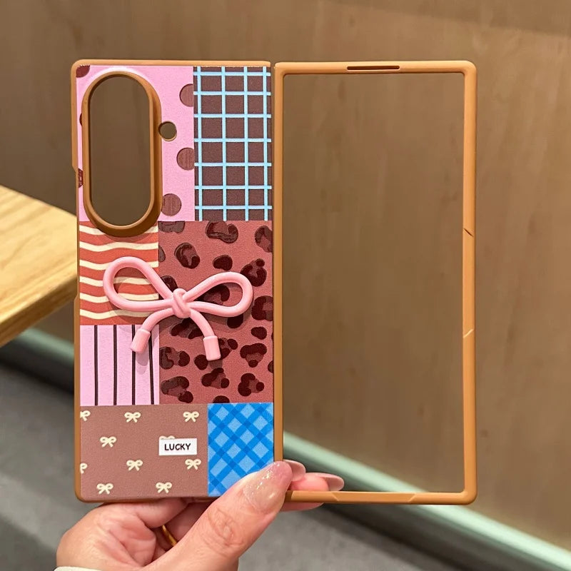 Korean Plaid Patter Flower Cute Bow Phone Case For Samsung Galaxy Z Fold 8 Ultra Z Fold8 ZFold8 Cover with Chain Hard Cases Capa