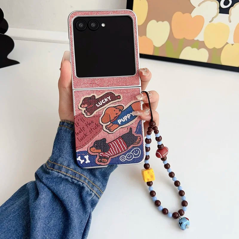 Luck Puppy Pattern Phone Case for MOTO Razr 50 40Ultra Motorola 50Ultra Cute Cartoon Back Cover with Beaded Bracelets Funda Case