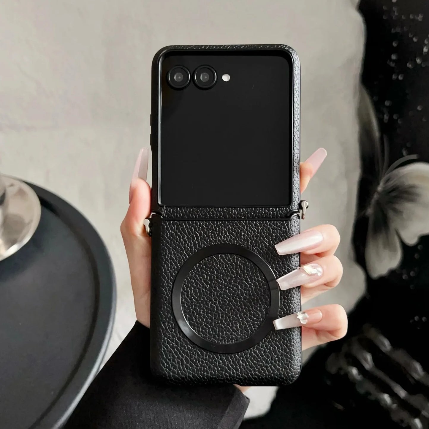 For MagSafe Magnetic Wireless Charging Litchi Texture PU Leather Case For Motorola Moto Razr 60 50 Ultra Plus 2024 Mobile Cover