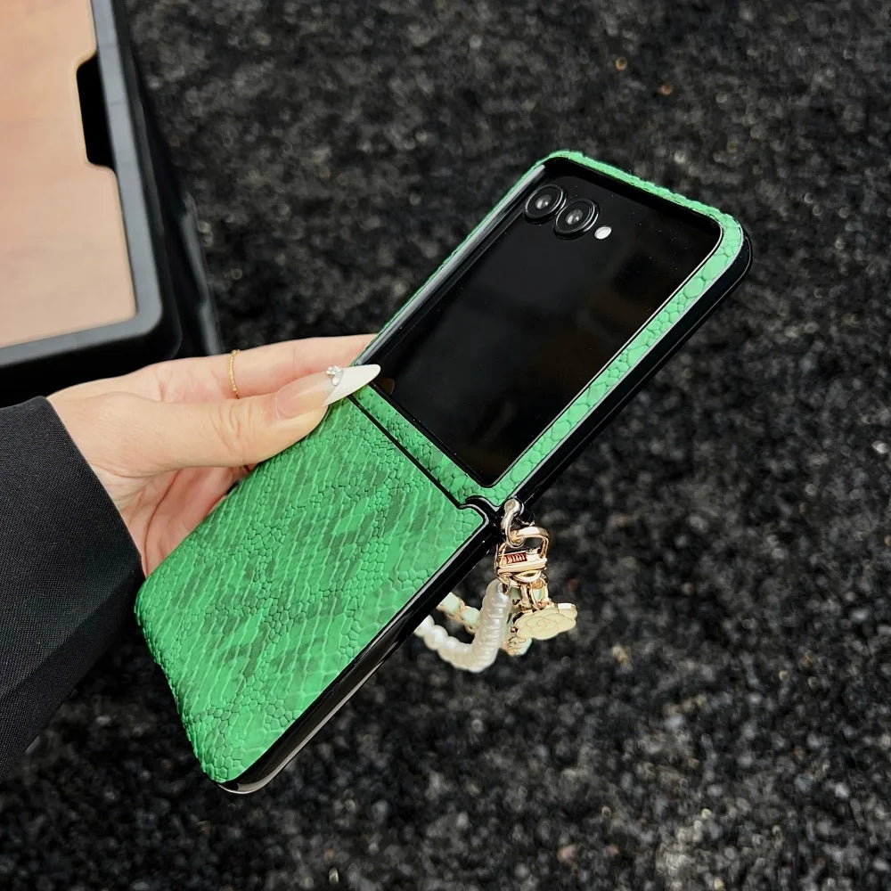 Luxury Snake Texture PU Leather Case For Samsung Galaxy Z Flip7 Flip 7 6 5 4 Zflip6 Case Pearl Flower Bracelet Strap Back Cover