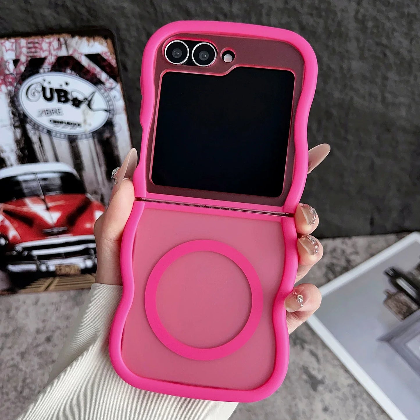 Stylish Big Wave Magnetic Matte Case For Samsung Galaxy Z Flip 3 4 5 6 7 5G ZFlip7 Flip6 5G Translucent Frosted Back Cover Funda