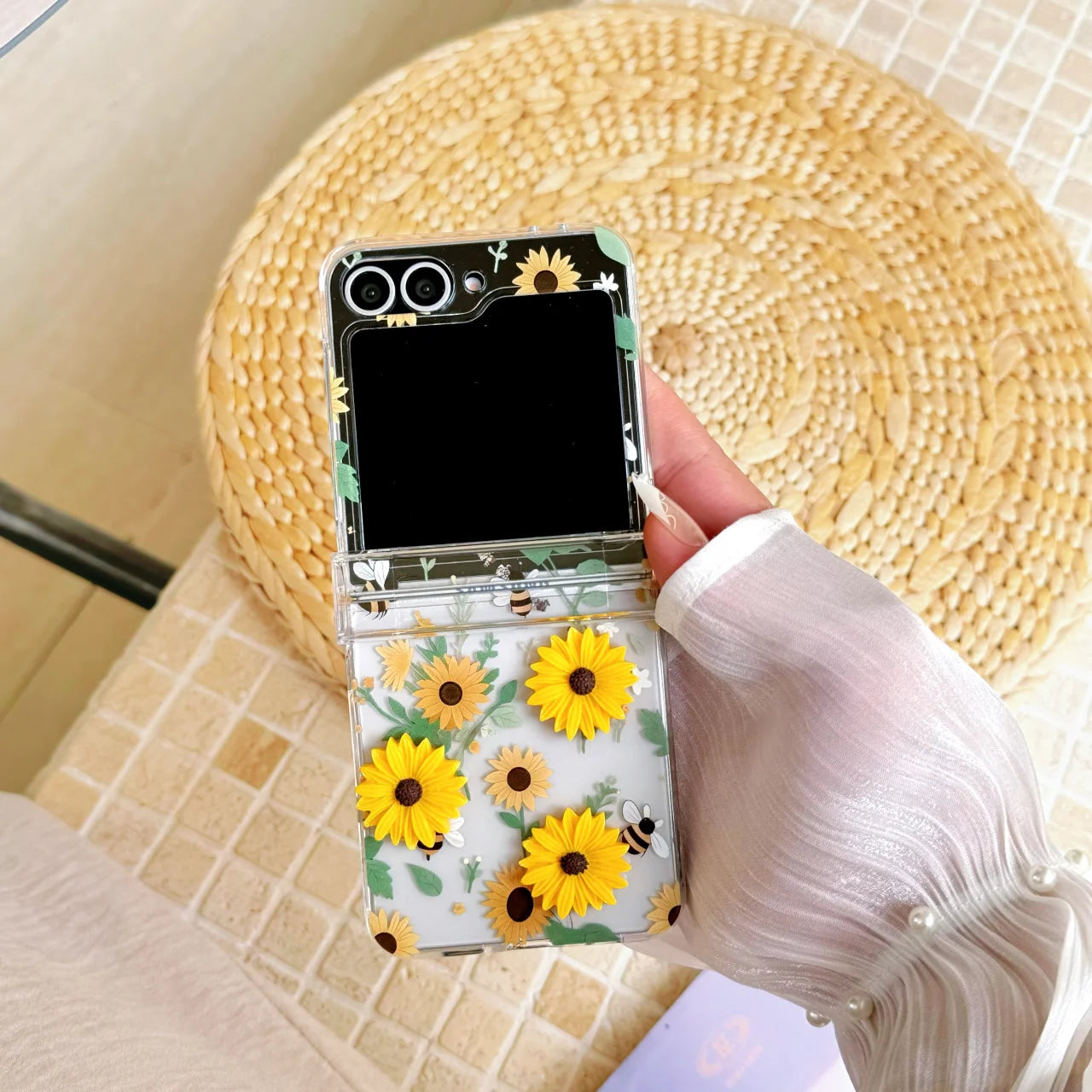 
for Samsung Galaxy Z FLIP 7 FE 6 5 4 3 flip7 Rope Strap Pendant Fold Phone Case 3D Sunflower Peach Blossom Cover﻿﻿