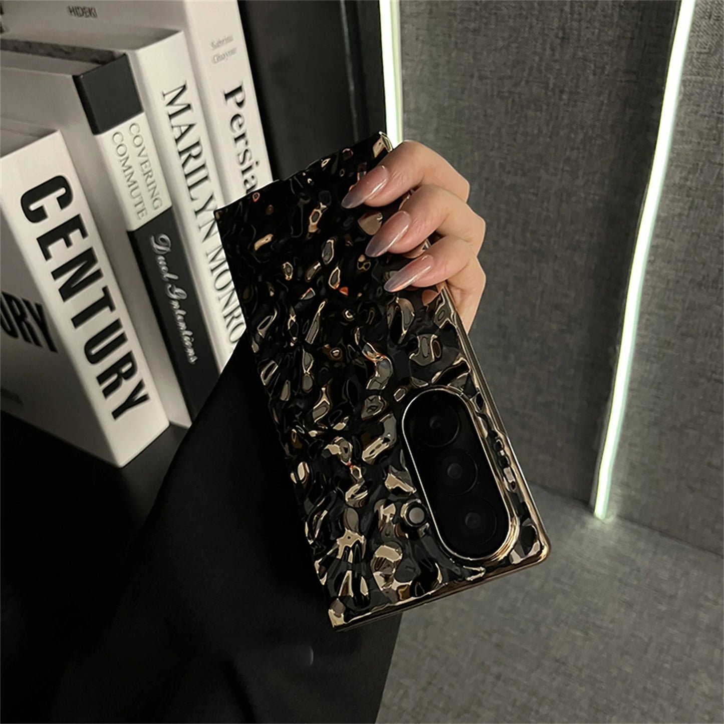 Luxury Wrinkle Electroplated Leopard Phone Case for Samsung Galaxy Z Fold 6 Z Fold6 Fold7 Back Cover