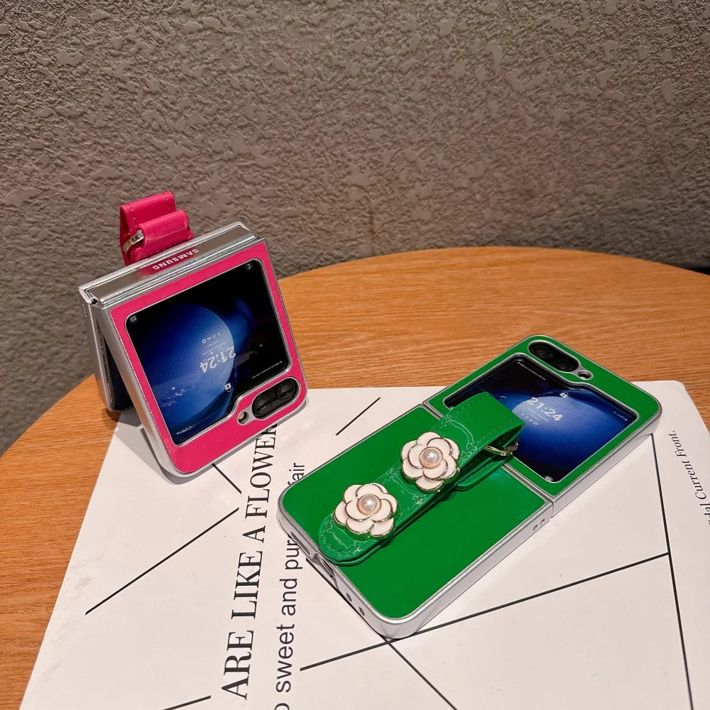 3D Pearl Camellia Flowers Wristband Phone Case for Samsung Galaxy Z Flip 7 6 5 4 3 Flip7 Zflip6 Plating Bumper Shockproof Cover