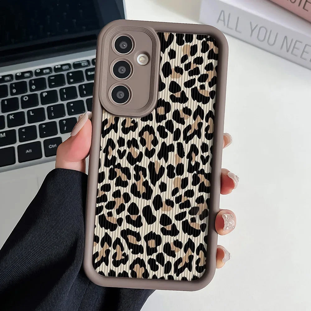 Leopard Wrist Chain Lanyard Case for Samsung S25 S24 S23 S22 S21 Plus Ultra S20 FE A50 A05 11 30 20 Soft TPU Phone Cover