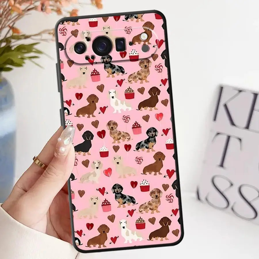 Interesting Dachshunds Phone Case for Google Pixel 7a 6 7 8 Pro 10 9 Pro XL 6a 9a 8a Black Soft Shell