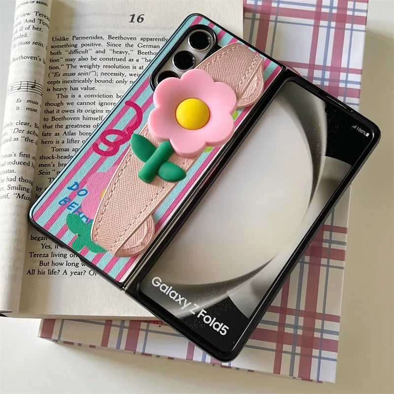 Luxury Korean Cute Flower Wristband Strips Case for Samsung Galaxy Z Fold8 Ultra Fold7 Z Fold6 Fold 5 Back Cover with Holder