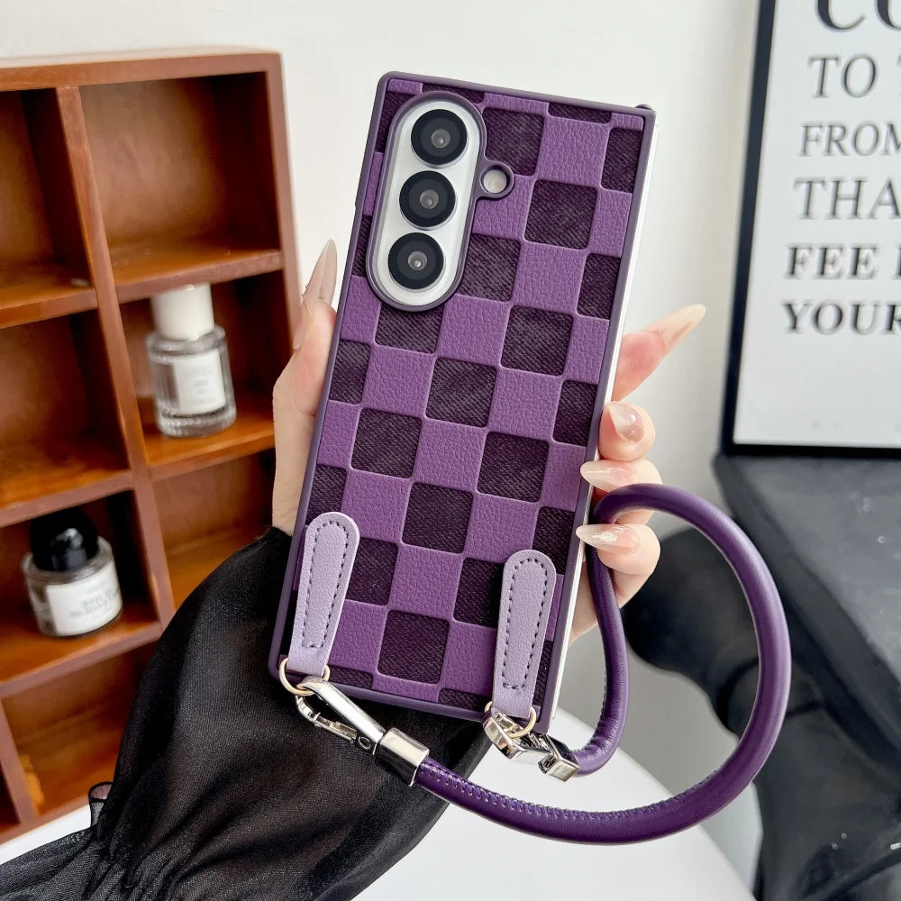 Vintage Chevron Wrist Strap Lanyard Anti Drop Fold Phone Case For Samsung Z Fold 7 6 5 4 3 Lens Protection Shockproof Back Cover