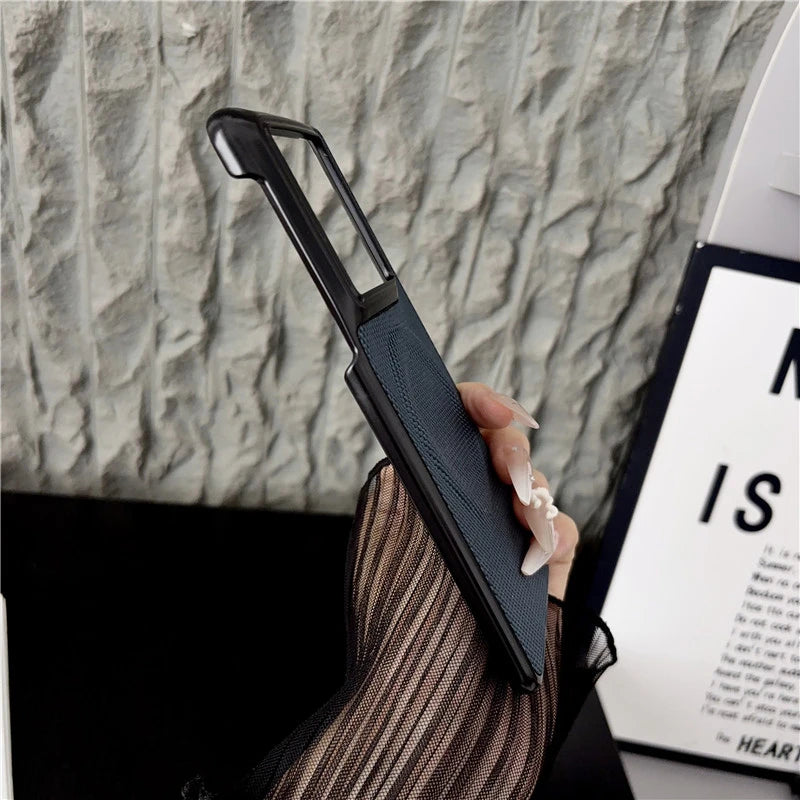 Case For Motolora Razr Fold Moto Razr 2026 For MagSafe Magnetic Nylon Woven Matte Leather Skin-friendly Cover