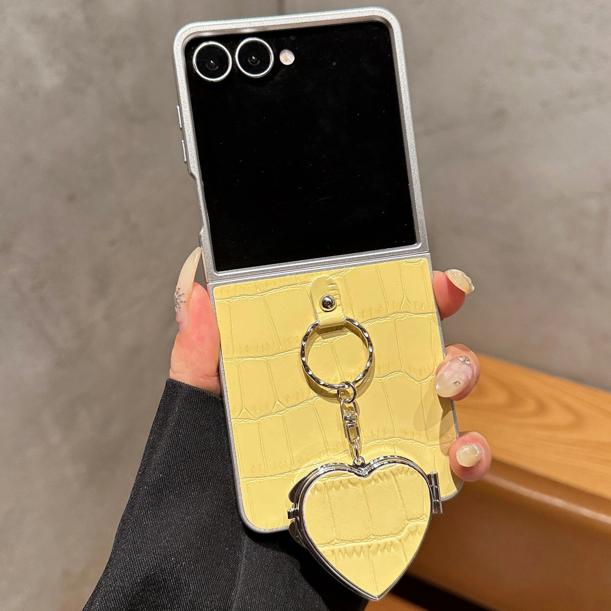 Crocodile Patterned Leather Case For Samsung Galaxy Z Flip 8 Heart Make up Miroor Cover For Samsung ZFlip7 Z Flip 6 5 4 3 Cover