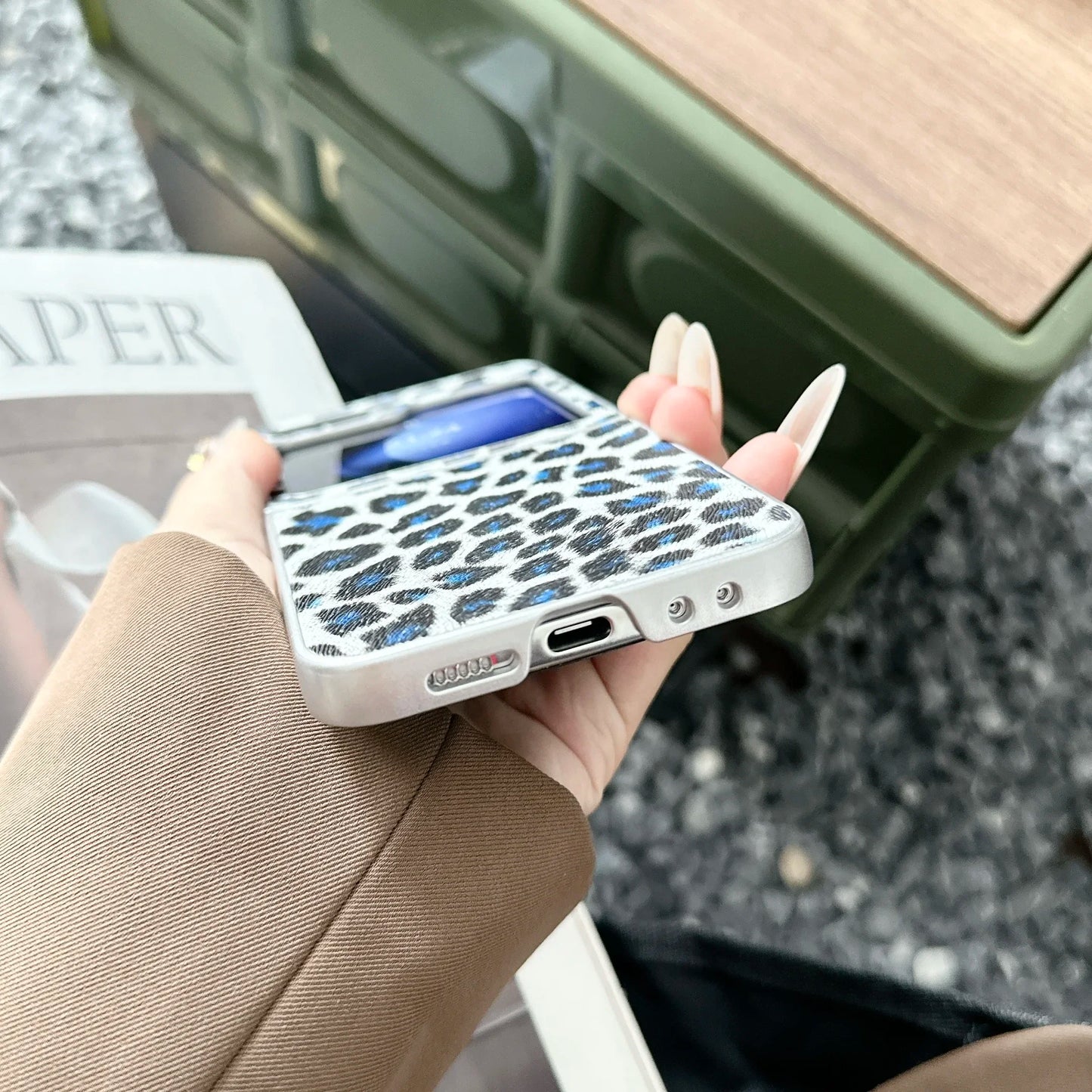 Luxury Phone Case for Samsung Galaxy Z Flip 7 6 5 4 3 PU Leather Protective Cover Silver Border Leopard Print For Women Girl