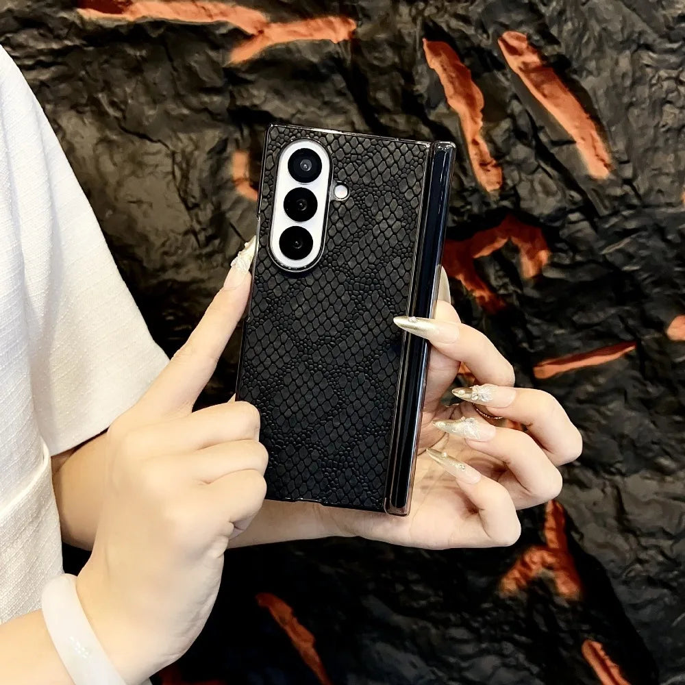 Light Luxury Elegant Snake Skin Leather Phone Case for Samsung Galaxy Z Fold 7 6 5 4 FE Magnetic Shockproof Mobile Cover Shell