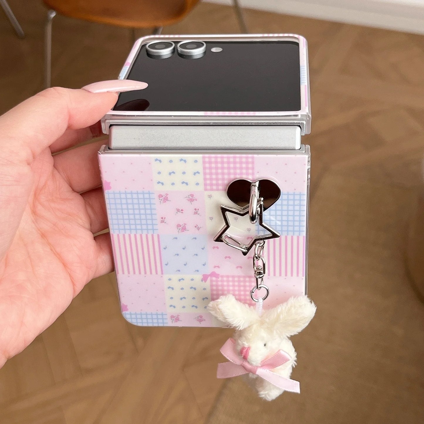 Lovely Flower Phone Case For Samsung Galaxy Z Flip 7 Plush Rabbit Cover Funda For Samsung Z Flip 6 flip5 4 Protective Back Cases