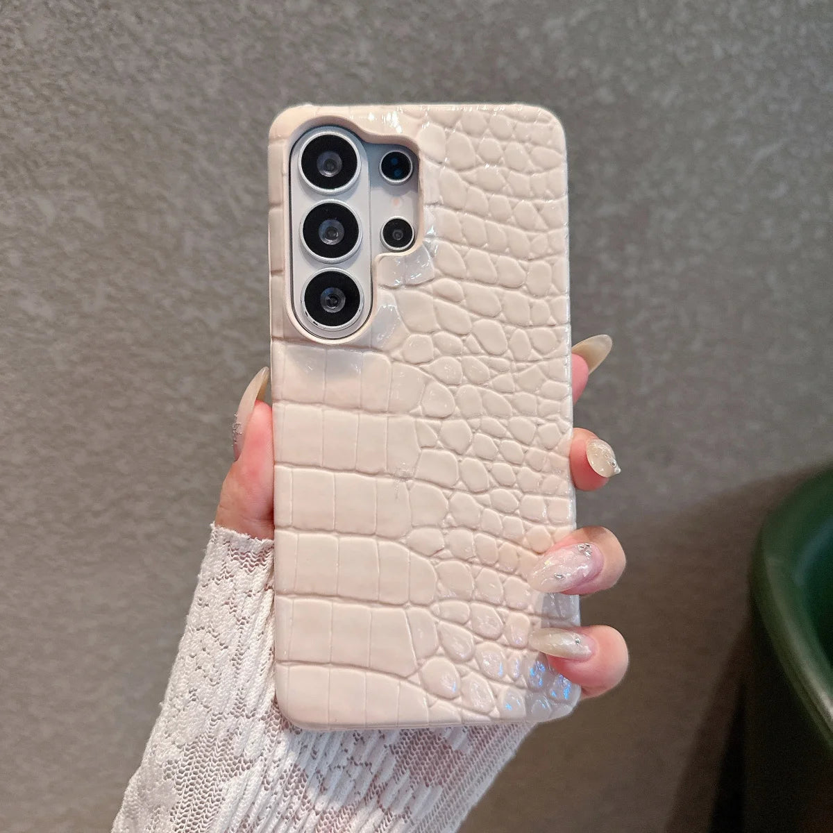 Luxury Glossy Advanced Crocodile Pattern Frameless Case For Samsung S26 S25 S24 S23 S22 Ultra Cool Armor Shockproof Bright Cover
