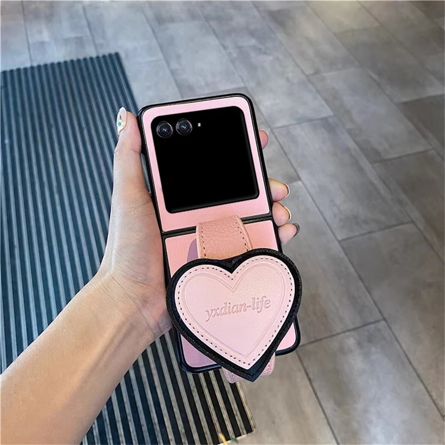 Luxurr Solid Color Case with Leather Love Heart Wrist Strap for for Motorola Razr 60 ultra 60 Pro Razr 60 Razr 50 50ultra Cover