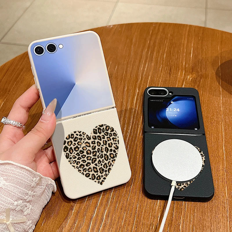 Leopard Print Big Heart Phone Case For Samsung Galaxy Z Flip7 FE Flip6 Flip 7 6 5 4 3 For Magsafe Wireless Charge Folding Cover
