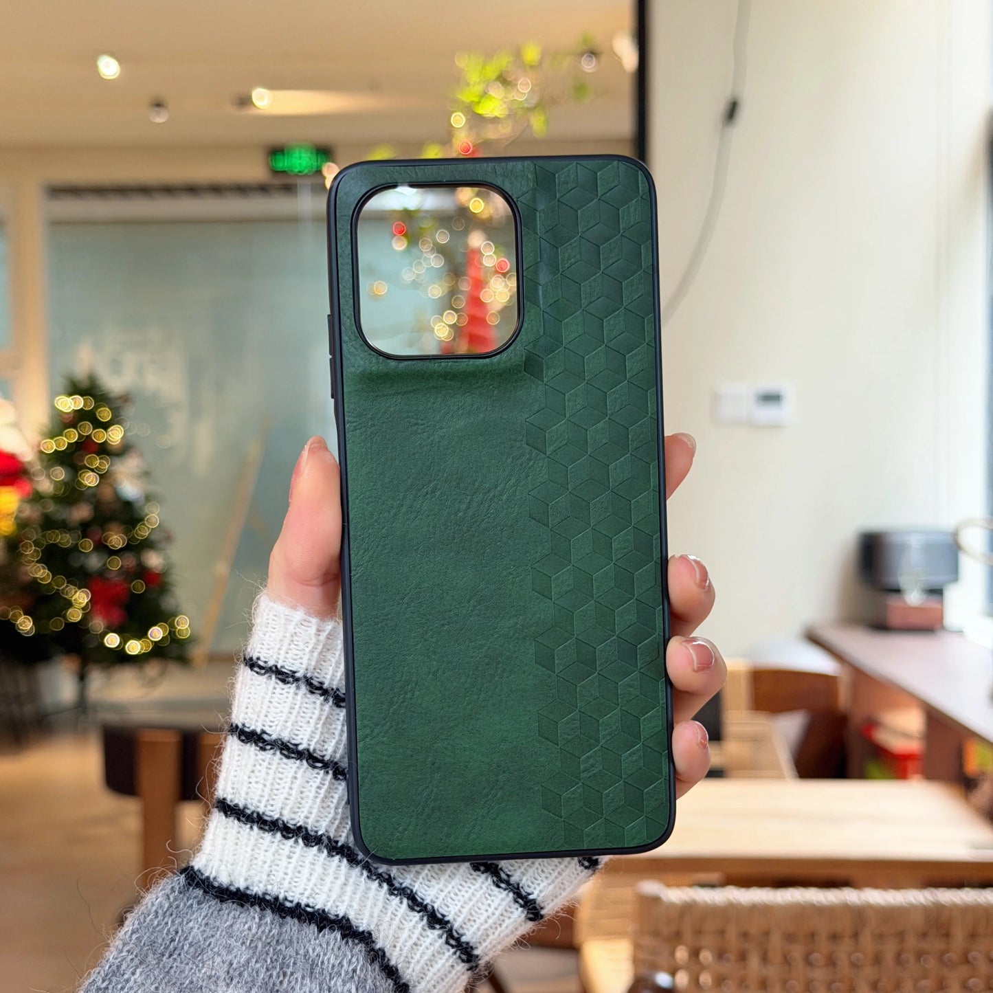 Luxury 3D Grid Strong Magnetic Phone Casefor Motorola G86 G06 G56 G15 Edge 60 Stylus 60 Fusion Wireless Charging Slim Fit Cover